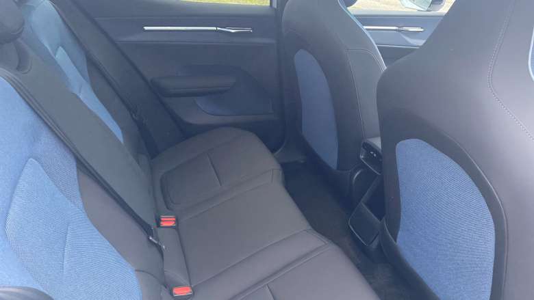 Volvo EX30 200kW SM Extended Range Ultra 69kWh 5dr Auto Electric Estate